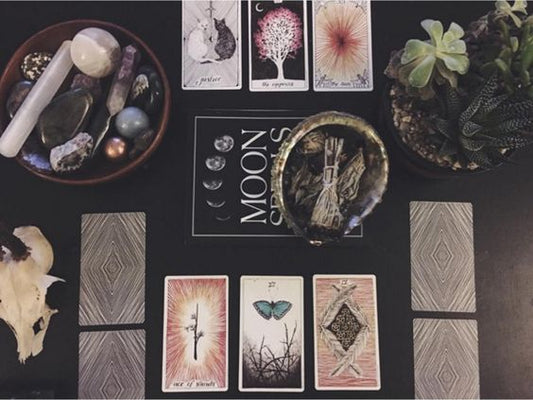 NEW YEAR TAROT CARD READING
